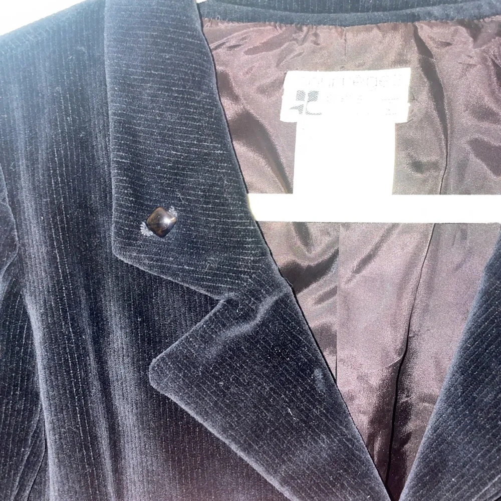 Vintage André Courrèges Paris Black Velvet Blazer Size Small - Picture 6 of 9